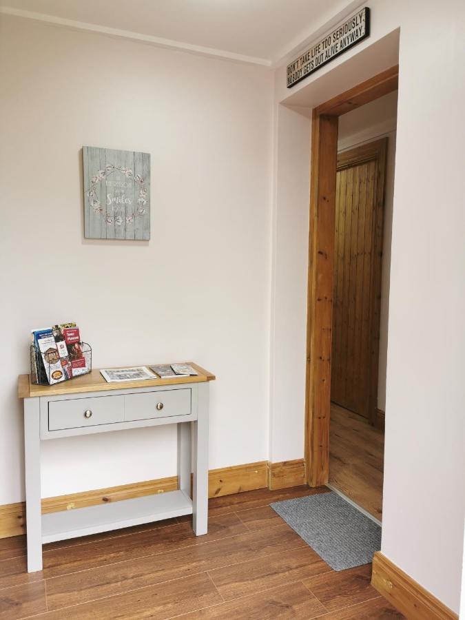 The Church Wall Apartment Londonderry Exterior photo
