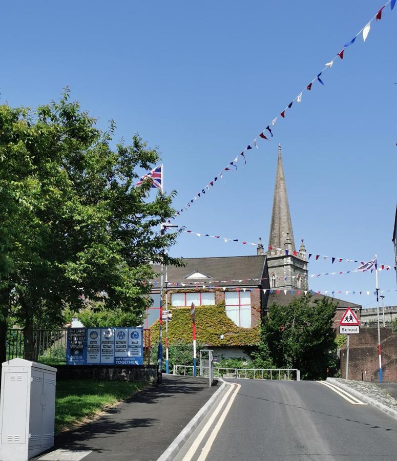 The Church Wall Apartment Londonderry Exterior photo